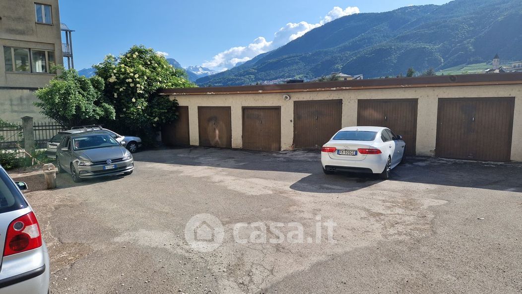 Garage/Posto auto in Vendita in Via Trento 28 a Cles