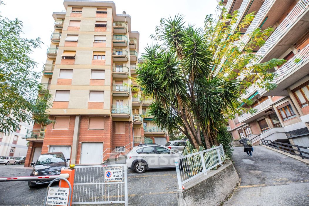 Appartamento in Vendita in Canesi 16 a Genova