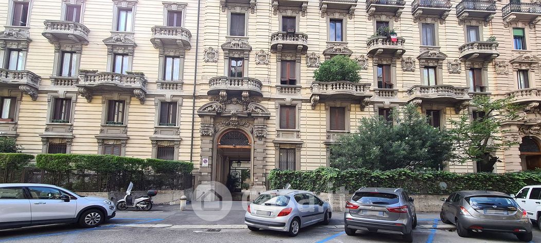 Appartamento in Vendita in Via Giulio Ceradini 3 a Milano