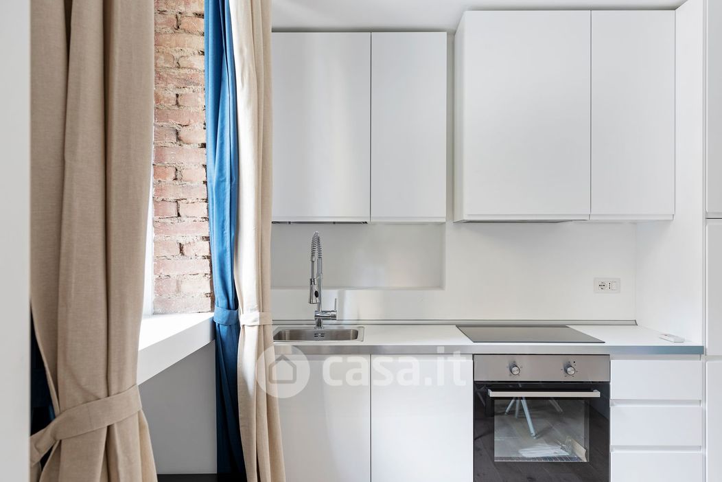 Appartamento in Affitto in Via Leoncavallo 19 a Milano