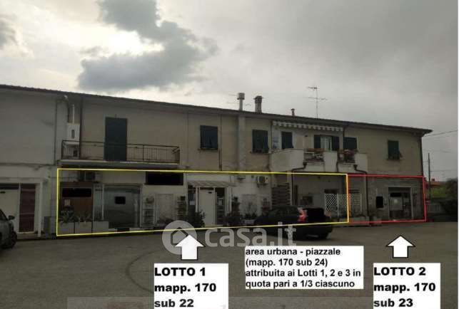 Negozio/Locale commerciale in Vendita in Via Borgolo 15 a a Castelnuovo Magra