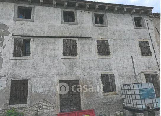 Casa indipendente in Vendita in Via Saline a Tregnago