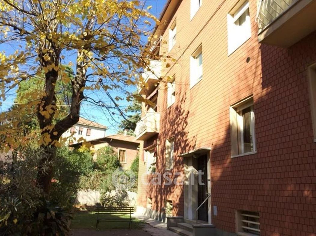 Appartamento in Vendita in Via Ercole Lelli a Bologna