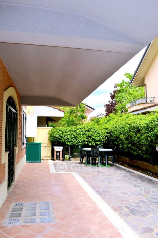 Villa in Vendita in Via degli Aurunci a Frosinone
