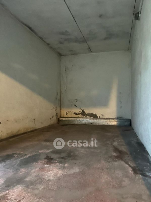 Garage/Posto auto in Vendita in Via San Leonardo 35 a Parma