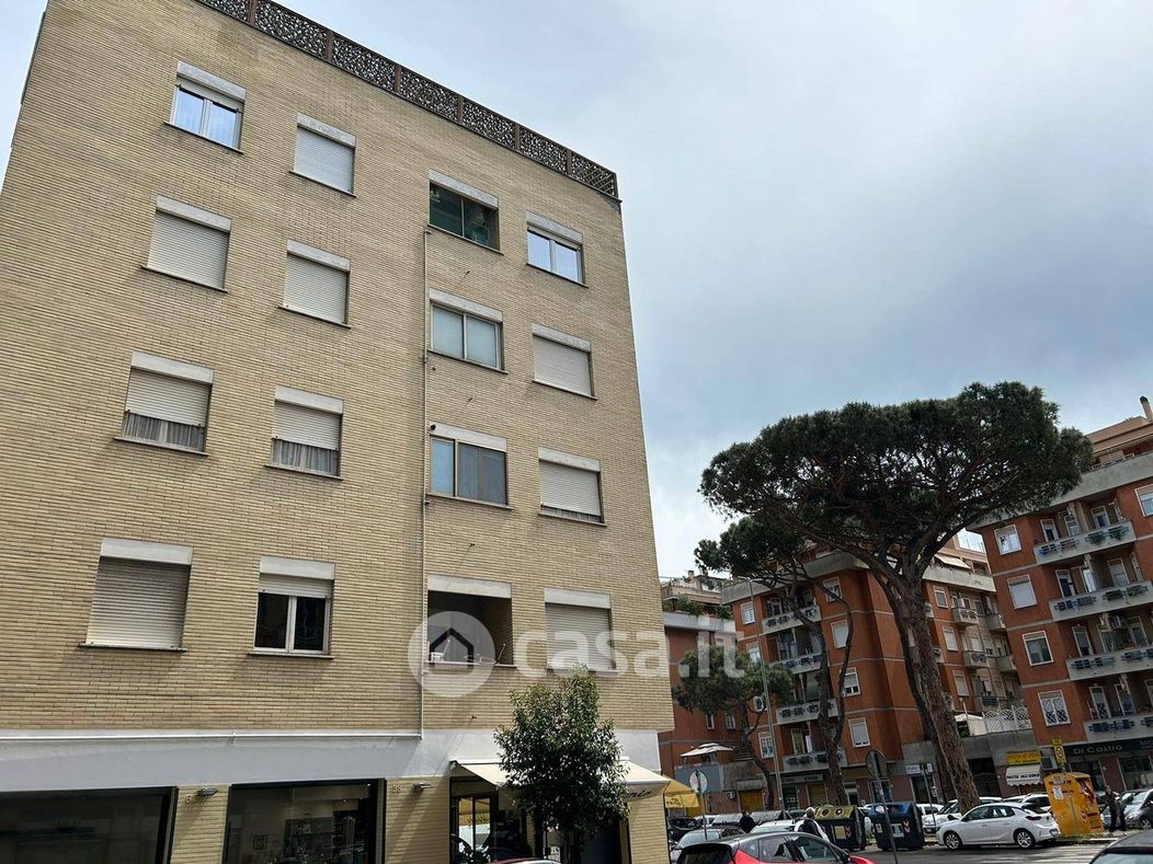 Appartamento in Vendita in Via Federico Paolini a Roma