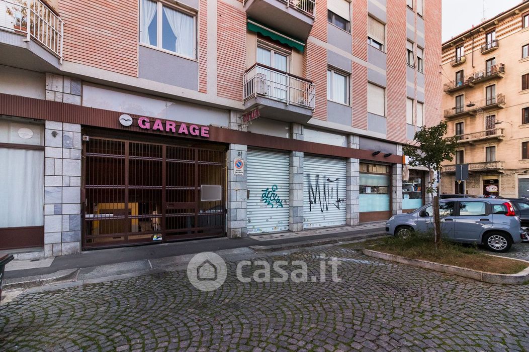 Garage/Posto auto in Vendita in Via Locana 8 a Torino