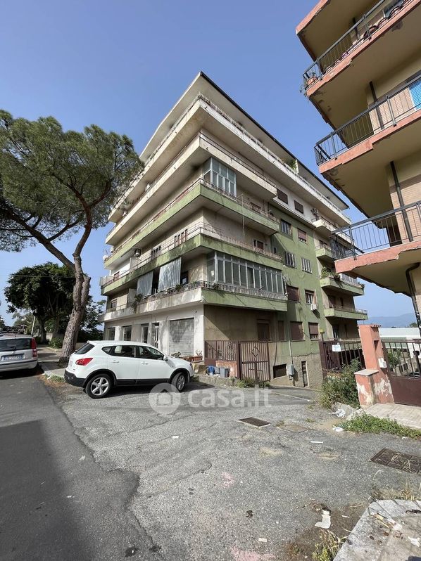 Appartamento in Vendita in Via Nazionale Archi a Reggio Calabria