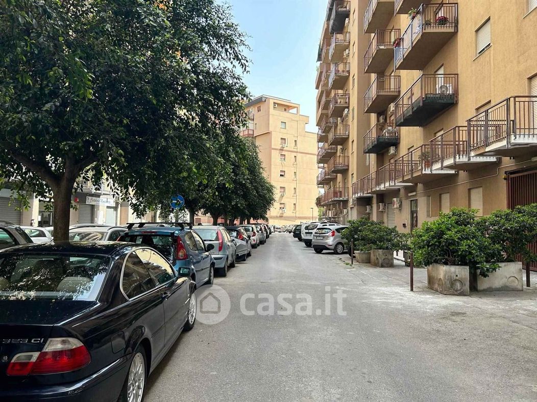 Appartamento in Affitto in Via Volontari Italiani del Sangue 32 a Palermo