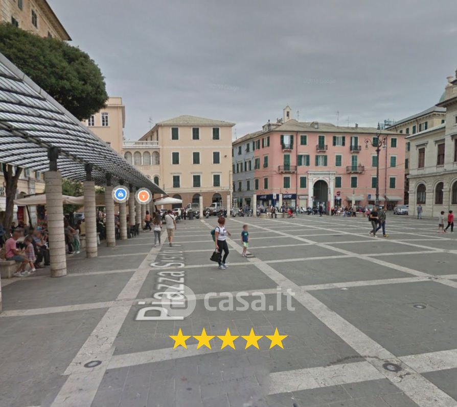 Appartamento in Vendita in Piazza Sisto IV a Savona