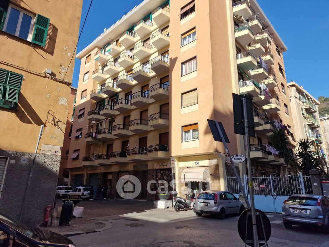 Appartamento in Vendita in Via Filippo Bettini 8 a Genova