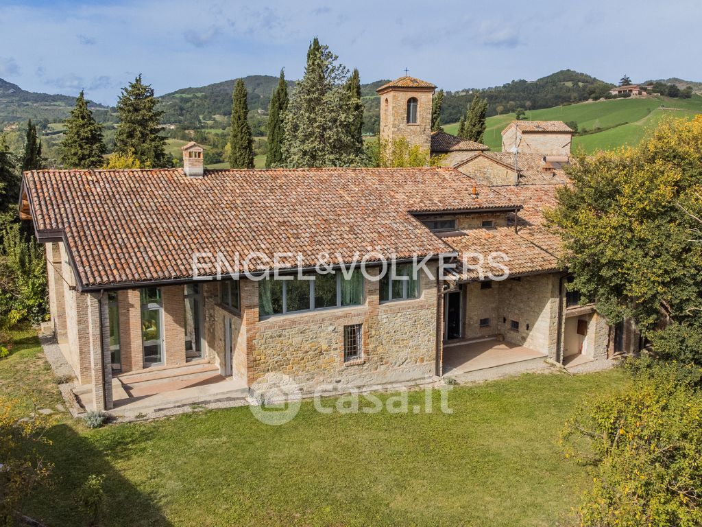 Villa in Vendita in Contignaco a Salsomaggiore Terme