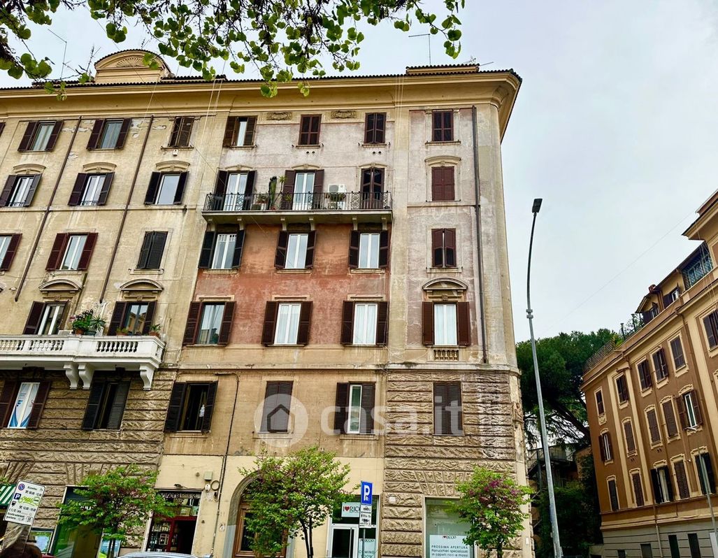 Appartamento in Vendita in Via Gallia 202 a Roma