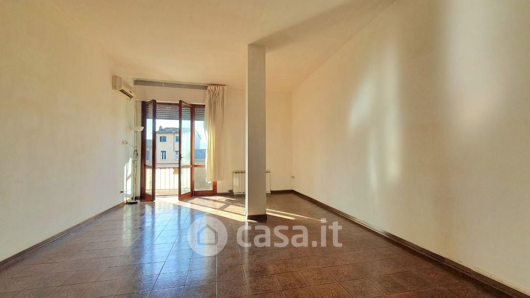 Appartamento in Vendita in Via Luigi Nerici 55100 a Lucca