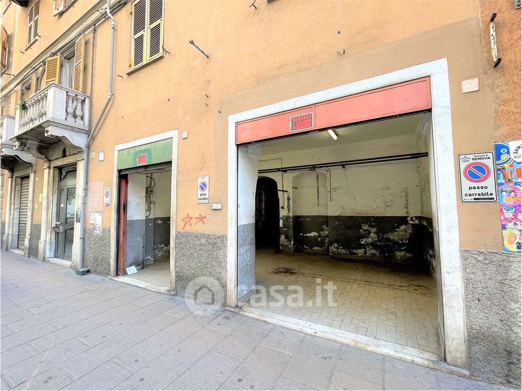 Negozio/Locale commerciale in Vendita in Via Teresio Mario Canepari 195 a Genova