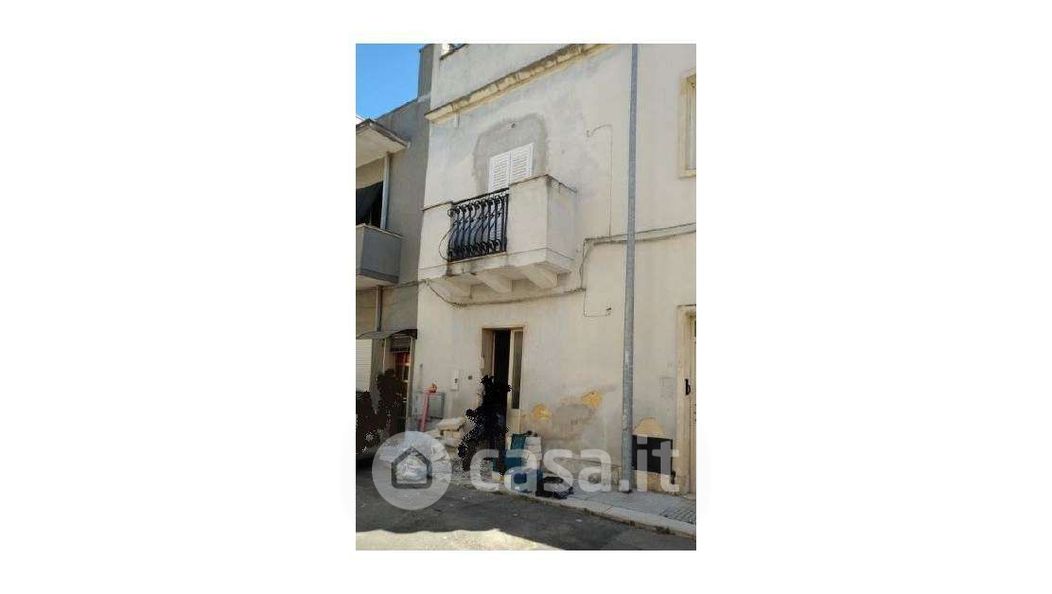 Casa indipendente in Vendita in Via Evangelista Menga a Lecce