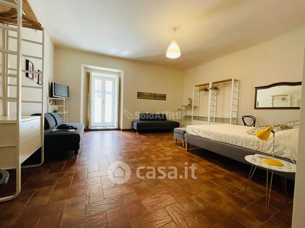 Appartamento in Affitto in Via Salvator Rosa 321 a Napoli