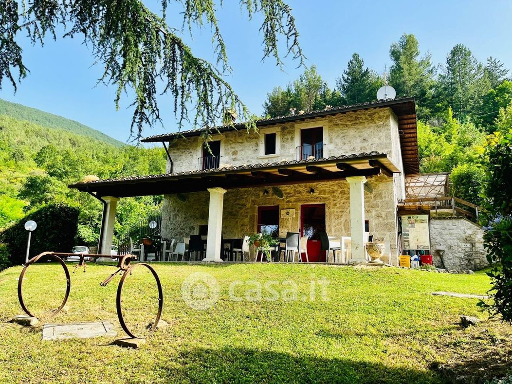 Casa indipendente in Vendita in Strada Provinciale Valle Castellana 9 a Ascoli Piceno