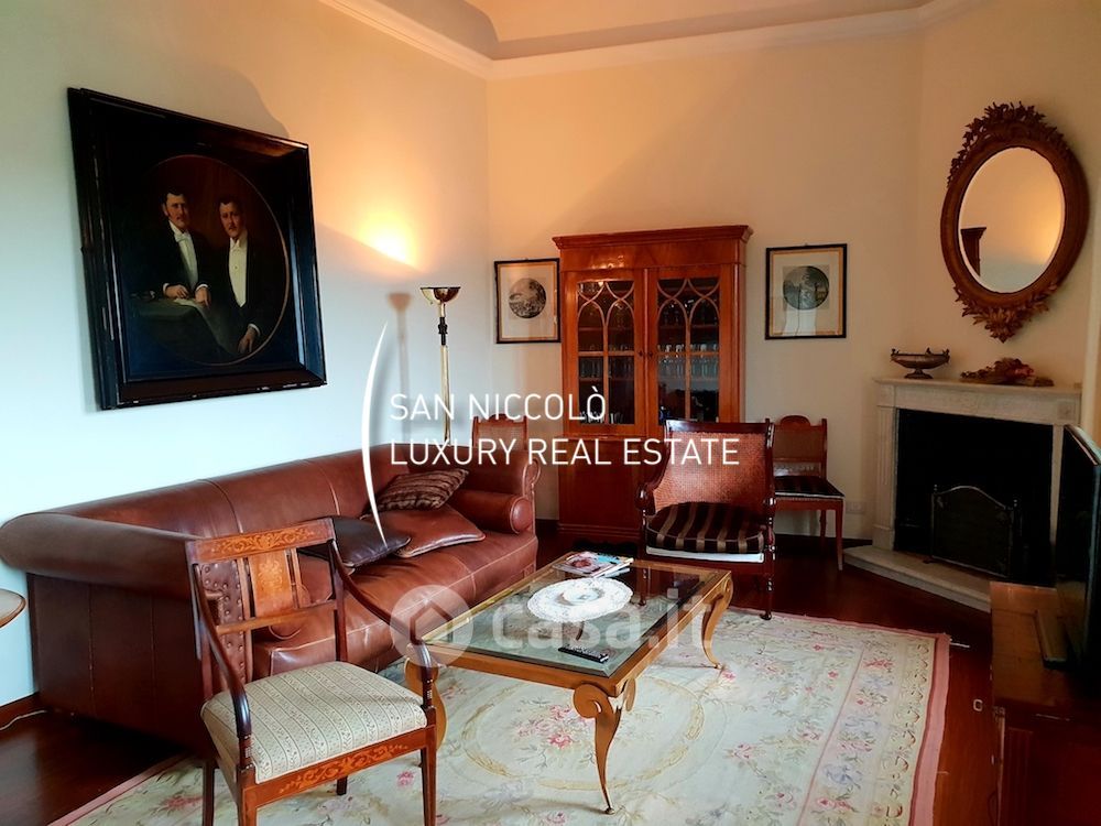 Appartamento in Affitto in LUNGARNO BENVENUTO CELLINI a Firenze