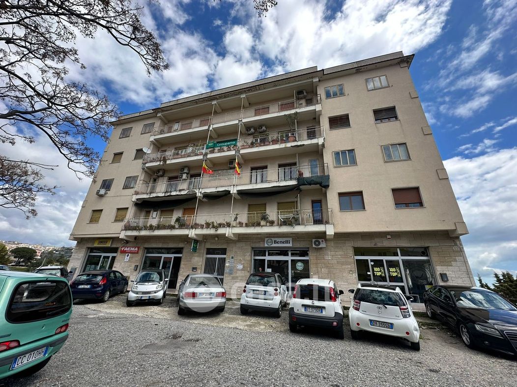 Appartamento in Vendita in Viale Vincenzo de Filippis 85 a Catanzaro