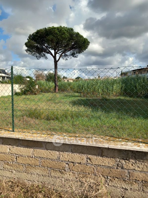 Terreno edificabile in Vendita in Via Domenico Alaleona a Roma