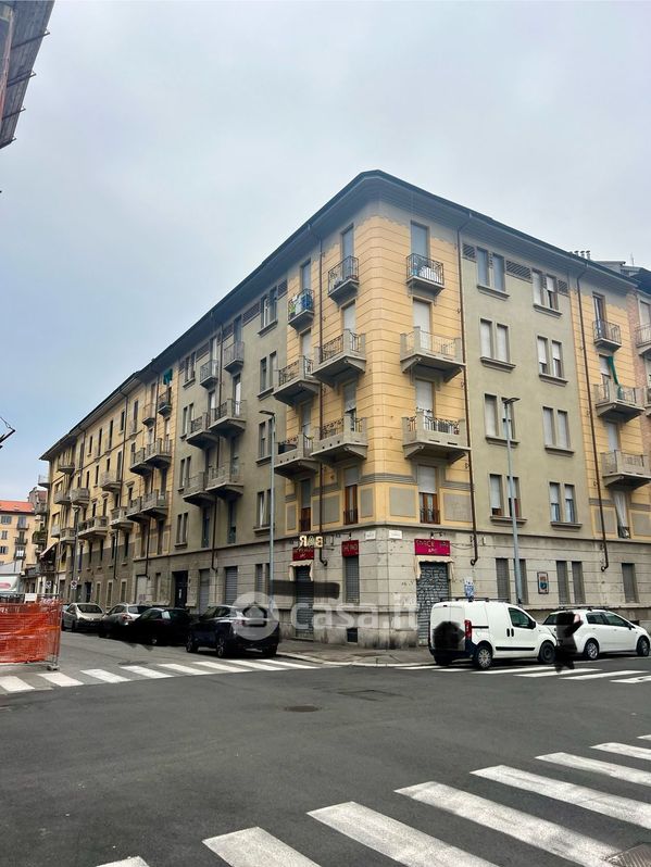 Appartamento in Vendita in Via Beinette 9 a Torino