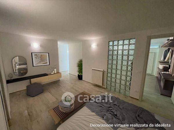 Appartamento in Vendita in Via Genova a Carrara
