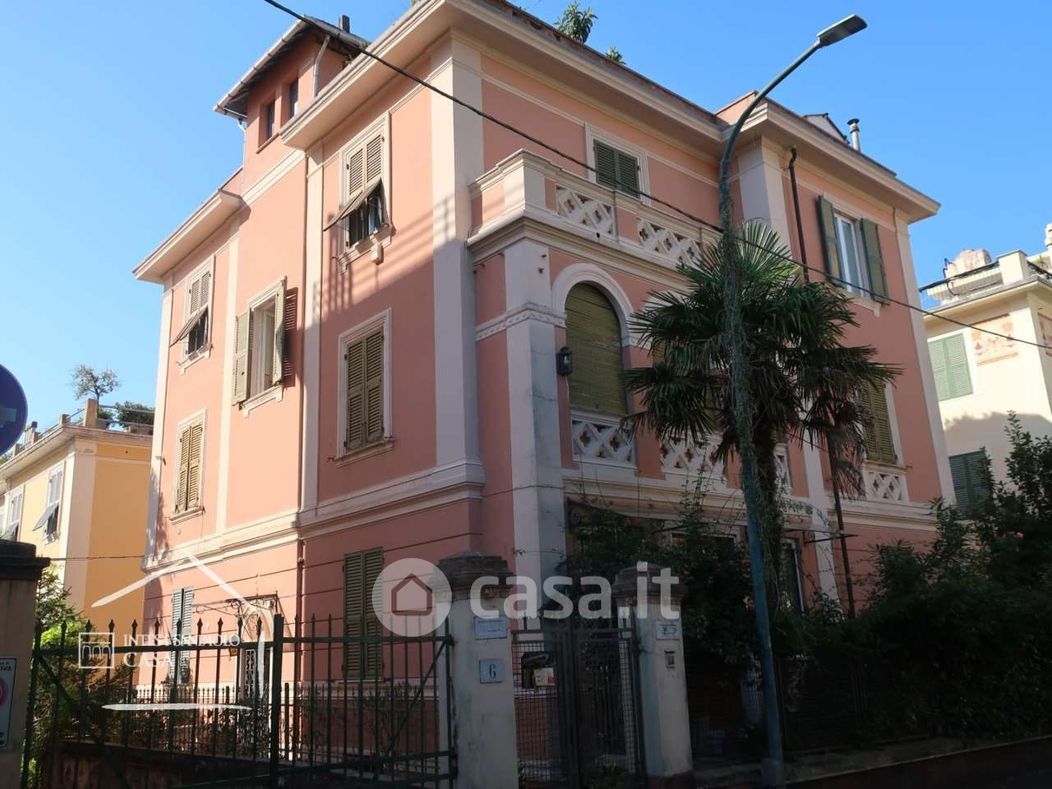 Appartamento in Vendita in Via Marcello Prestinari 6 a Genova