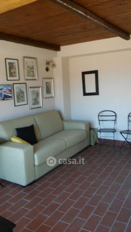 Appartamento in Affitto in Via Calapitrulli a Taormina
