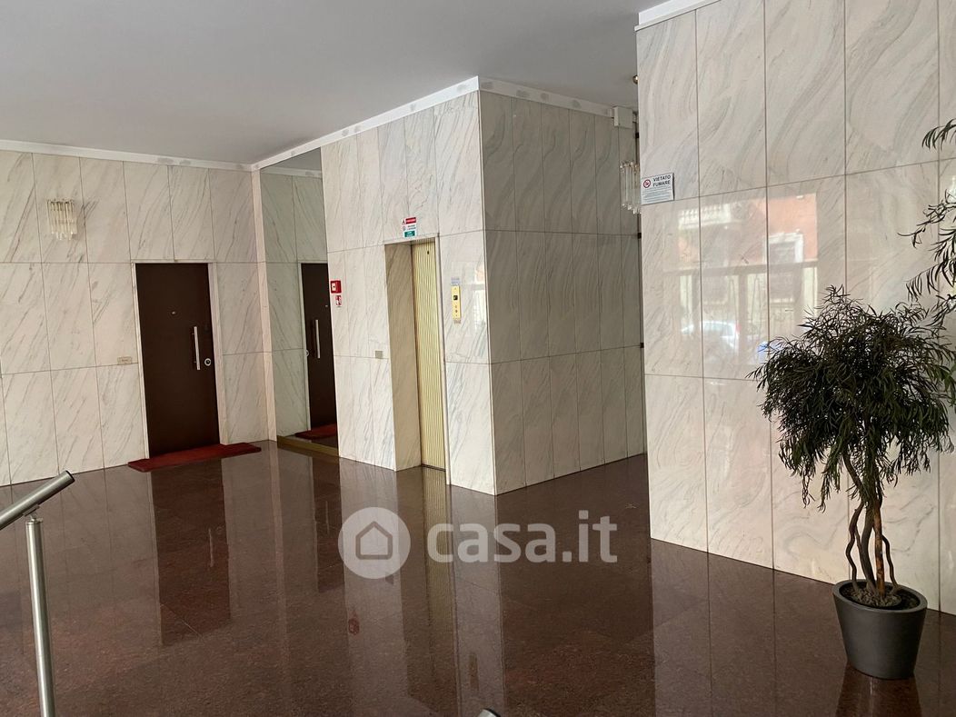Appartamento in Affitto in Via Goffredo Mameli 30 a Milano