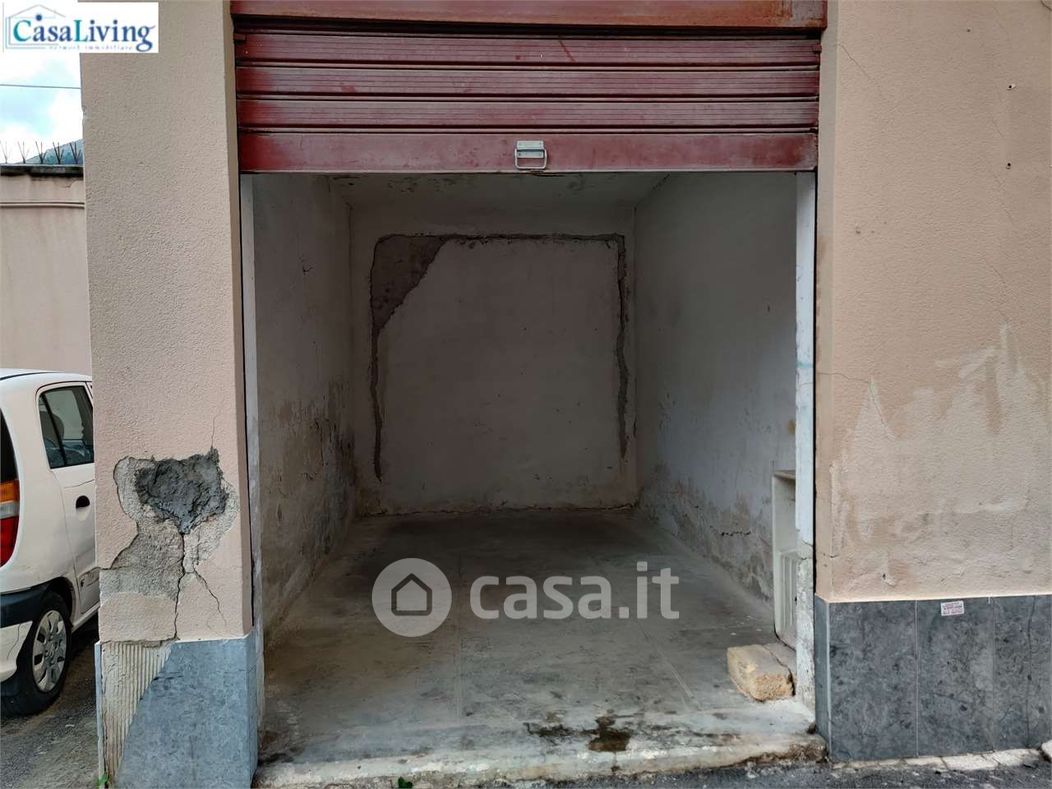 Garage/Posto auto in Vendita in Via Emilio Salgari a Palermo