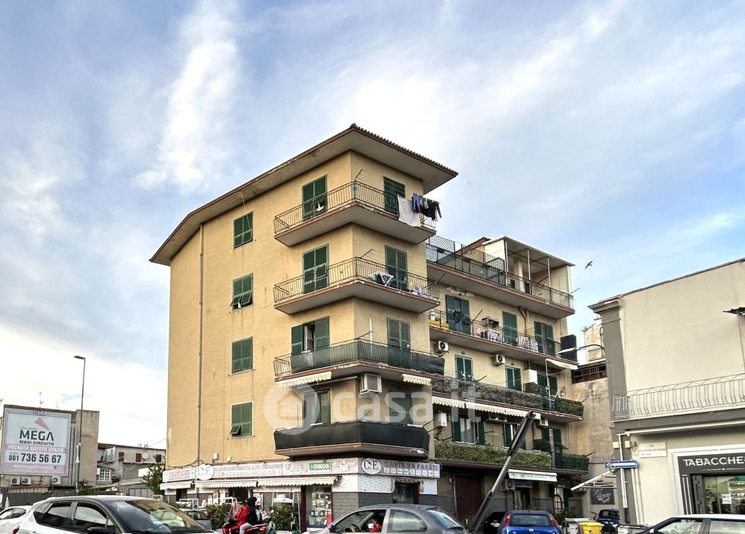 Appartamento in Vendita in Via Bernardo Quaranta a Napoli