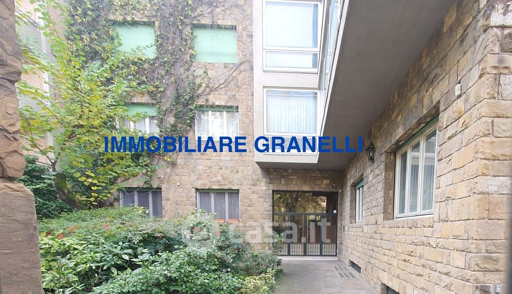 Appartamento in Vendita in Via Silvio Pellico a Firenze