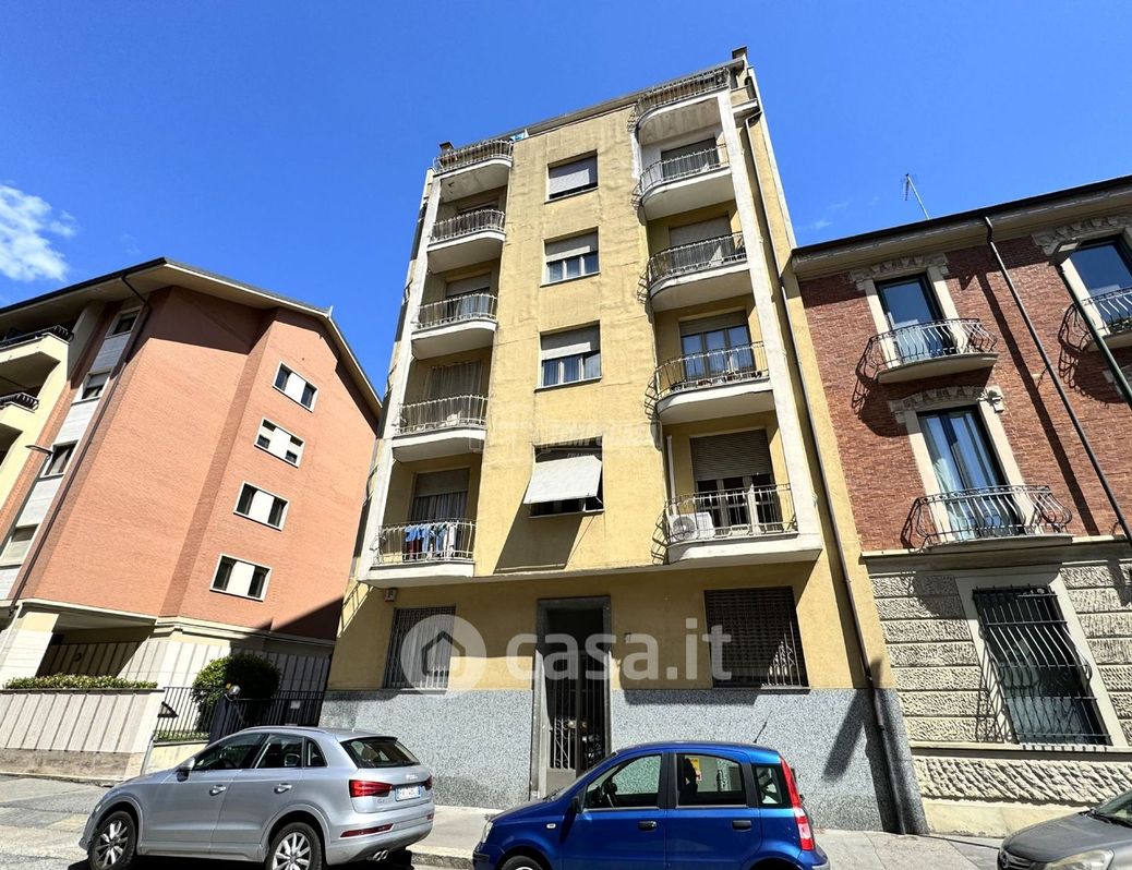 Appartamento in Vendita in Via Issiglio 37 a Torino