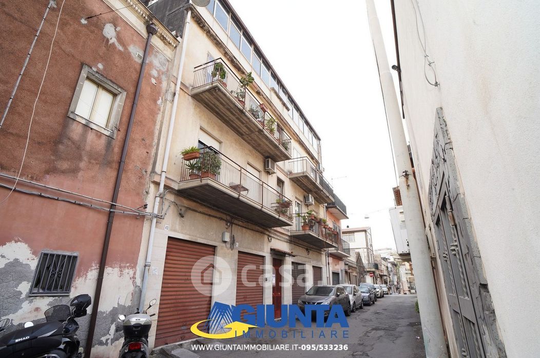 Appartamento in Vendita in Via Enrico Campisano 45 a Catania