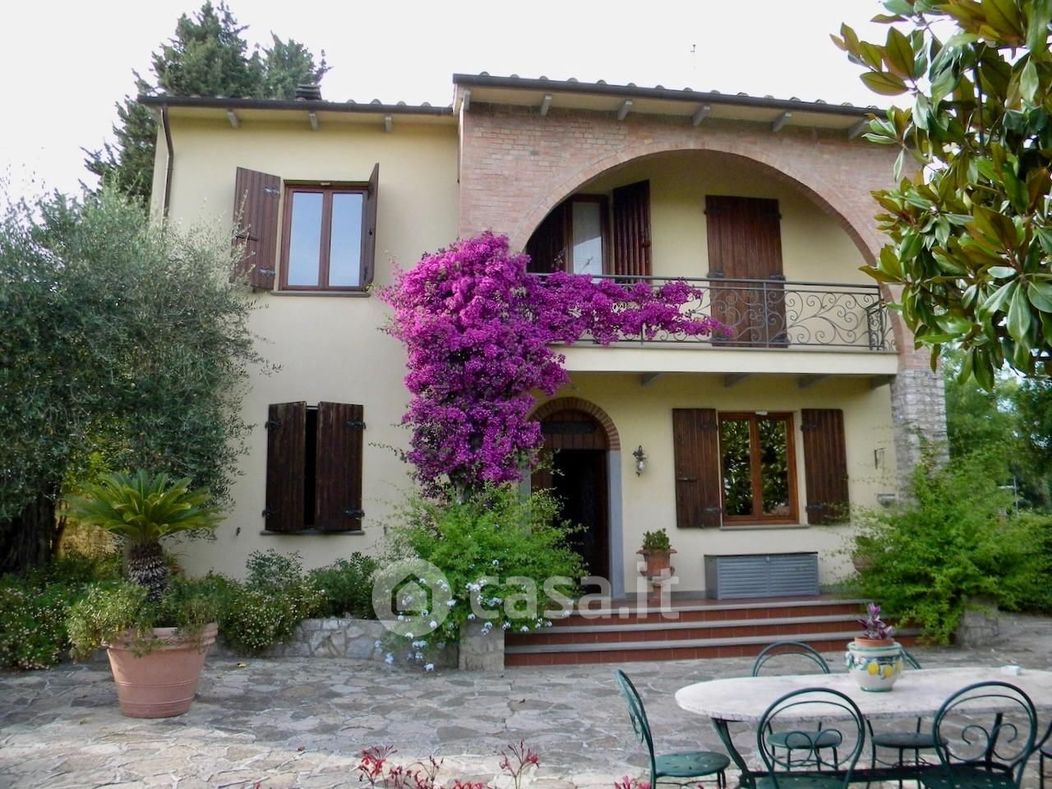 Villa in Vendita in Comune di Lari 7 a Casciana Terme Lari