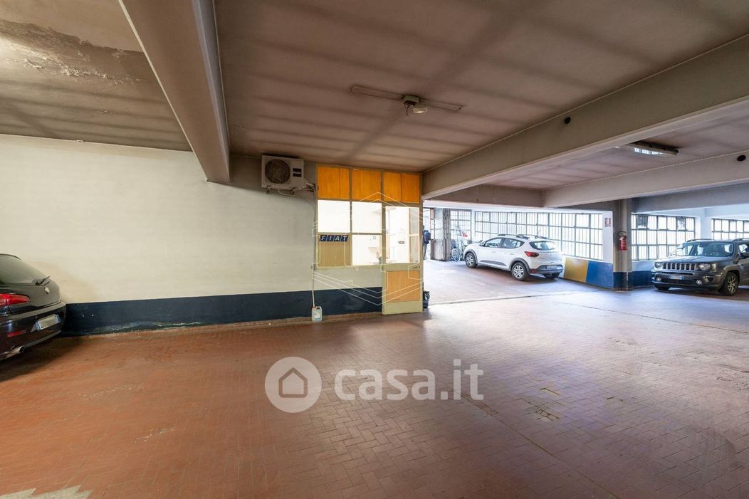 Garage/Posto auto in Vendita in Via Tepice 9 a Torino