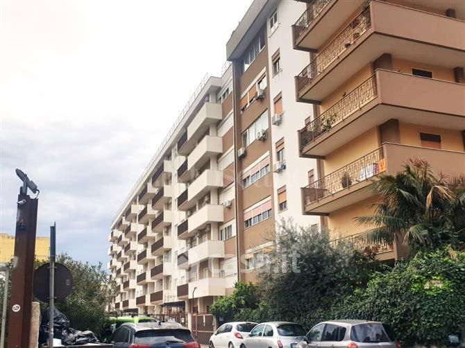 Appartamento in Vendita in Via Maltese a Palermo