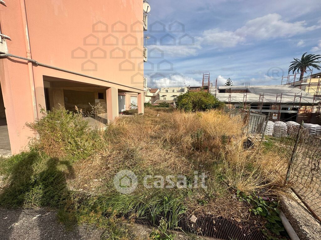 Garage/Posto auto in Vendita in Strada Statale 114 Orientale Sicula a Acireale