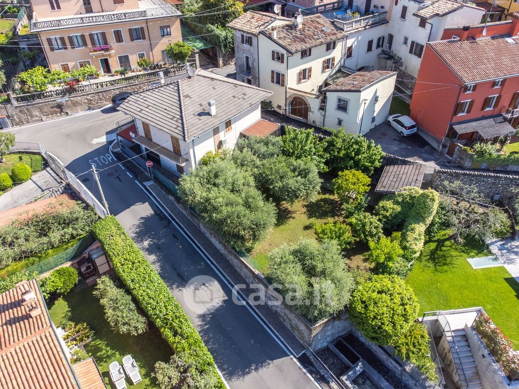 Casa indipendente in Vendita in Via Vittorio Veneto a Cavaion Veronese