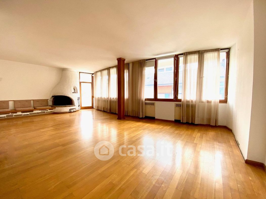 Appartamento in Vendita in Via Fago a Bolzano
