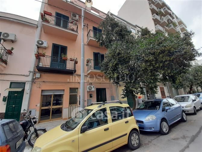Appartamento in Vendita in Via Briuccia a Palermo
