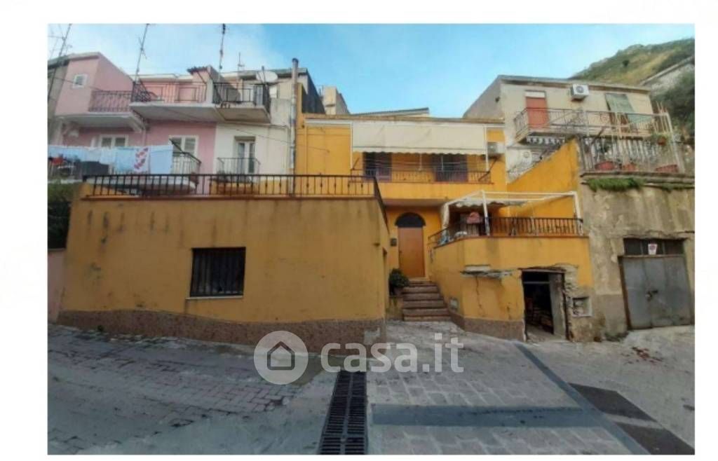 Appartamento in Vendita in Via Damuso a Messina