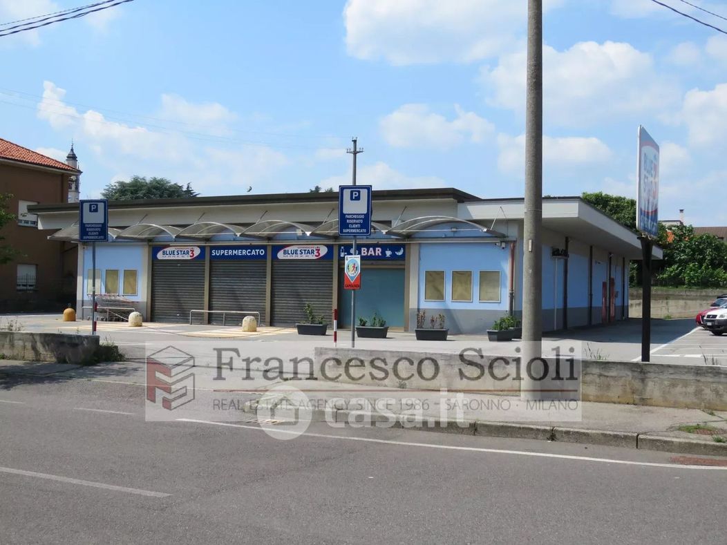 Negozio/Locale commerciale in Affitto in Via Giuseppe Garibaldi 23 a Bregnano
