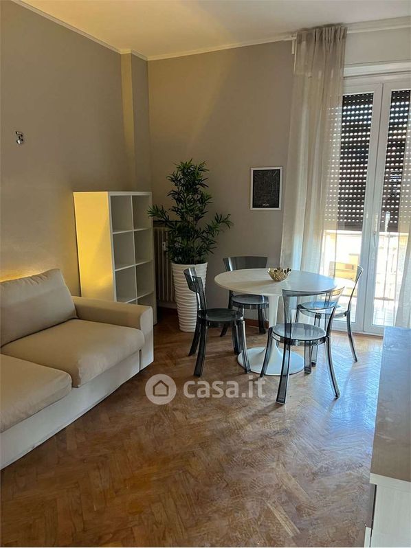 Appartamento in Affitto in Viale Certosa 30 a Milano
