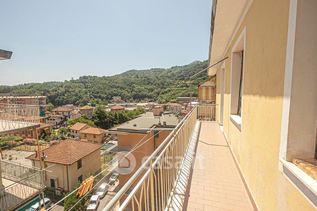 Appartamento in Vendita in Via Campomorone 105 a Genova