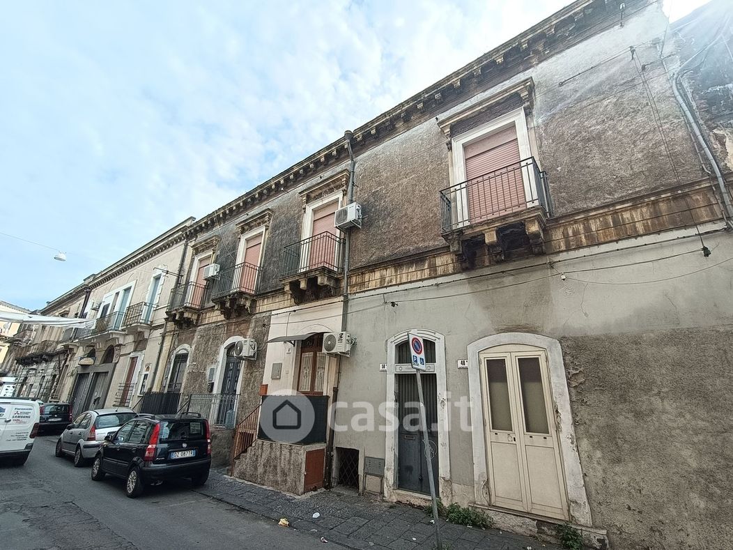 Appartamento in Vendita in Via San Angelo Custode 48 a Catania