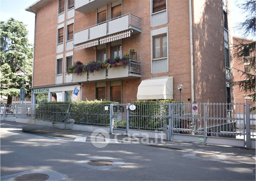 Appartamento in Vendita in Via Bonfiglio Zanardi 20 a Parma