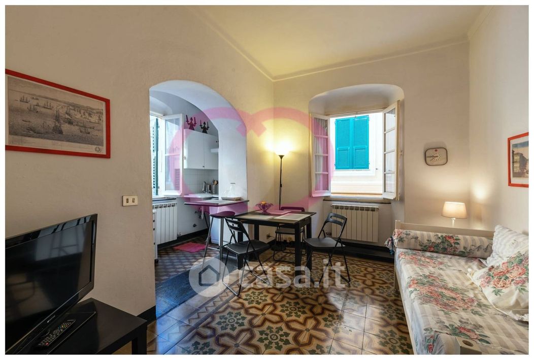 Appartamento in Affitto in Via Gavarone a Varazze