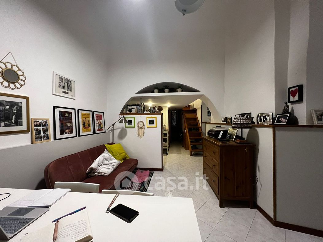 Appartamento in Vendita in Via Cavour a Roma